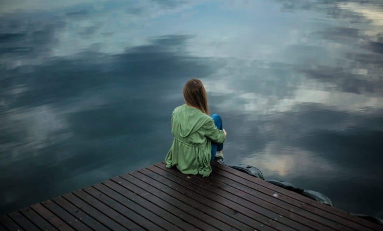 6 Signs Terrified of Loneliness